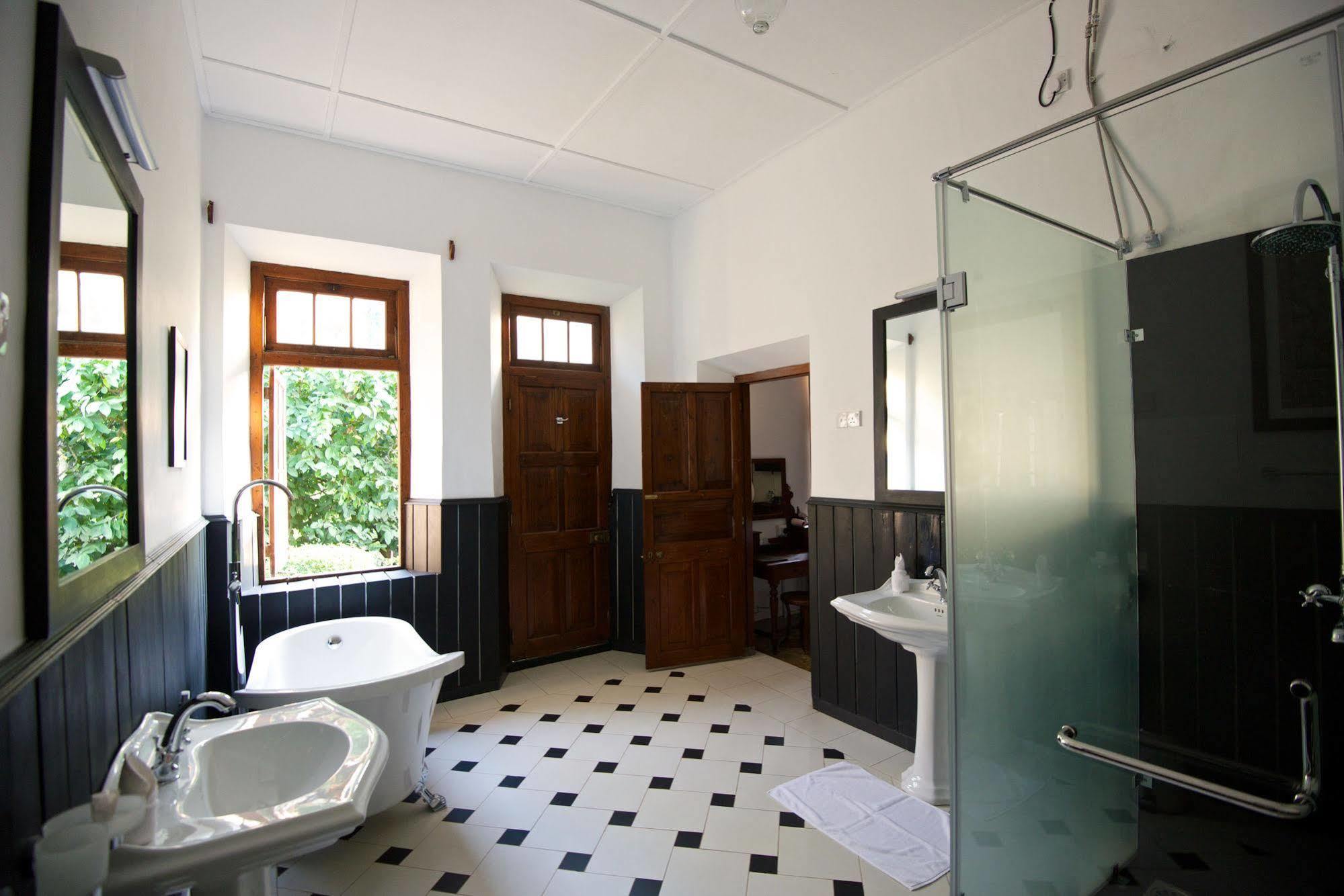 Mountbatten Bungalow- Thema Collection Kandy Zewnętrze zdjęcie